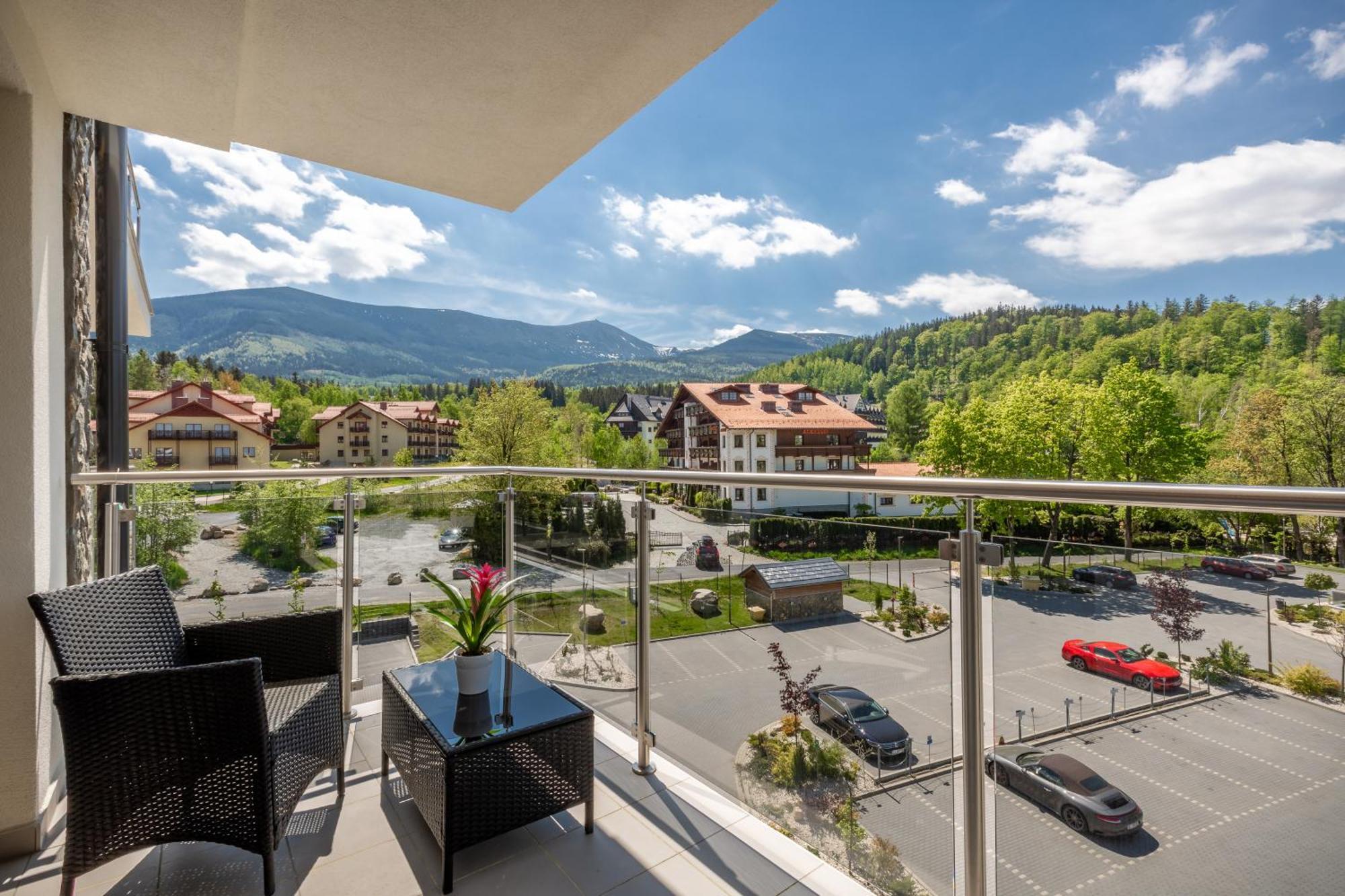 Apartamenty Bluesky - Ogrodnicza 7 I 9 - Z Widokiem Na Gory, W Zielonej Okolicy, Blisko Centrum I Atrakcji Karpacza Номер фото